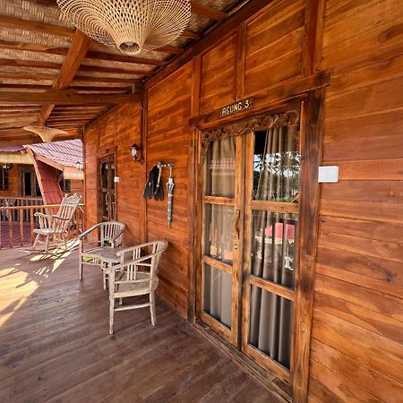 Villa Melasti Amed Exterior foto